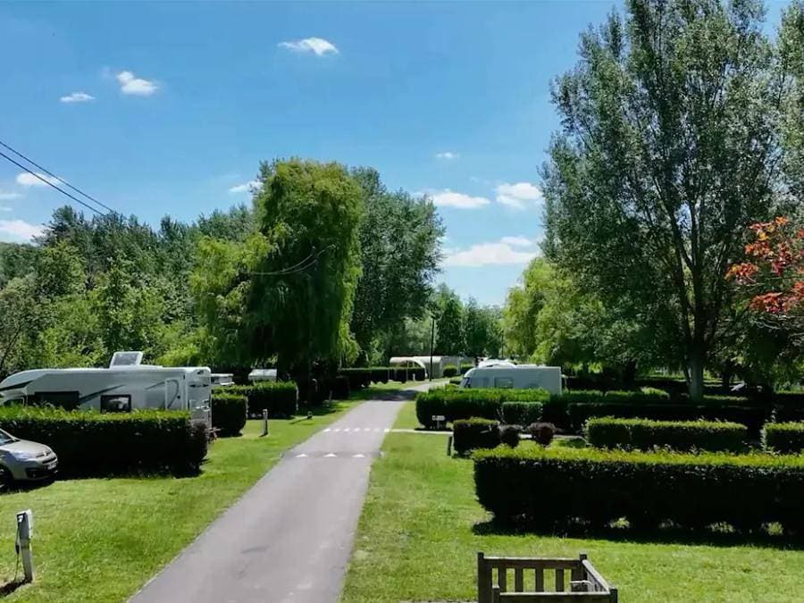 Foto 10 von 19: Flower Camping L'Ile Des Trois Rois - Einzigartig 2 personen - Cabadienne 7 m² + Kitchenette