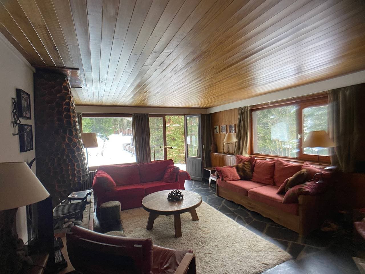 Foto 2 von 20: Ferienwohnung 'Courchevel 1850' mit Bergblick, privater Terrasse und Wi-Fi