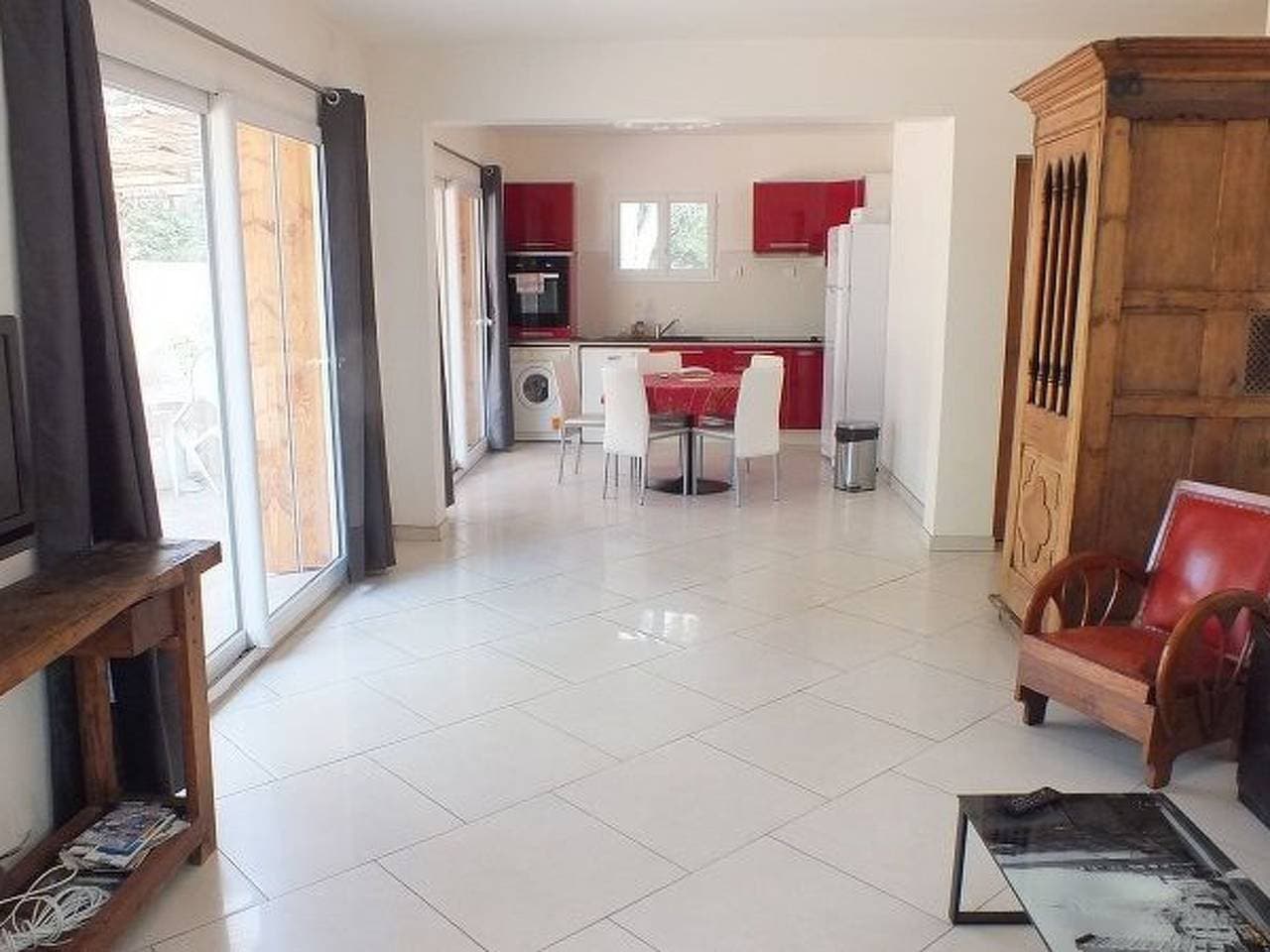 Foto 4 von 49: La petite maison sous les pinins-innenpool