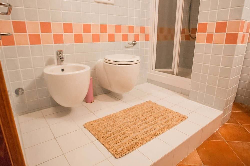 Foto 11 von 30: Gepflegte Villa mit Meerblick & Privatpool, Meernah, WLAN, Garten und Terrassen