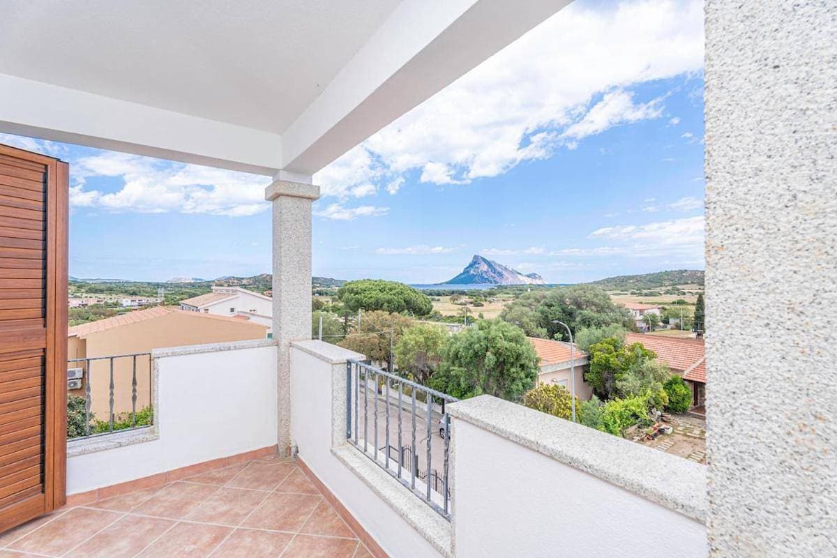 Foto 2 von 24: Terrazza Privata, pochi passi dalla Spiaggia Porto Taverna