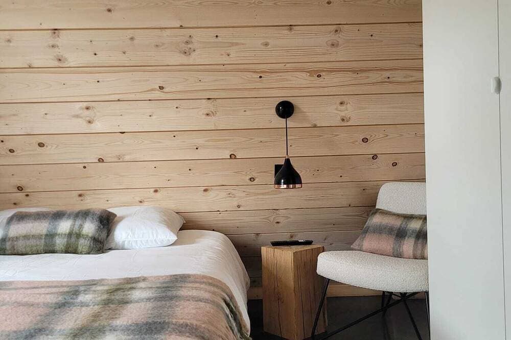 Foto 2 von 30: Delta-Berghütte-Komfort-Ensuite mit Bad