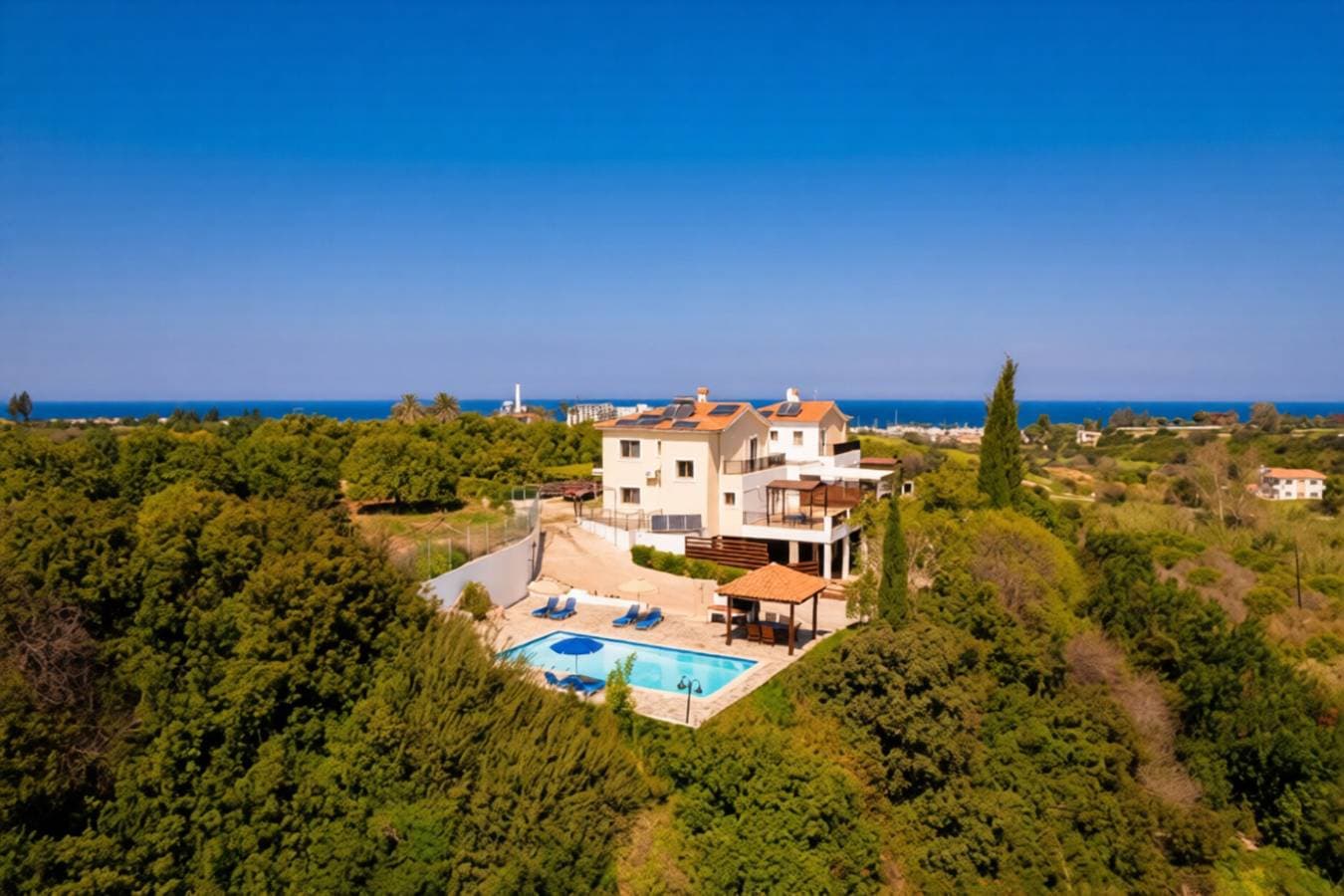 Foto 2 von 37: Villa Ira Finiki