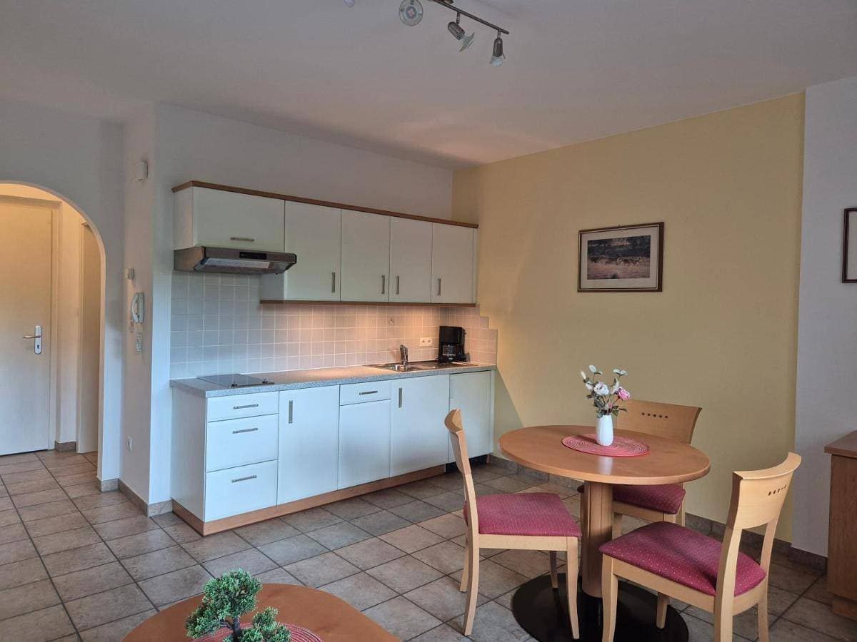 Foto 3 von 13: Large One-Bedroom Apartment (2 Adults)