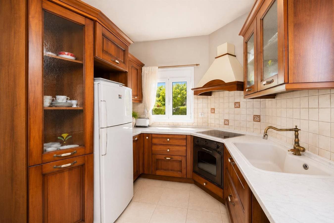 Foto 10 von 30: Villa für 8 Personen mit Terrasse