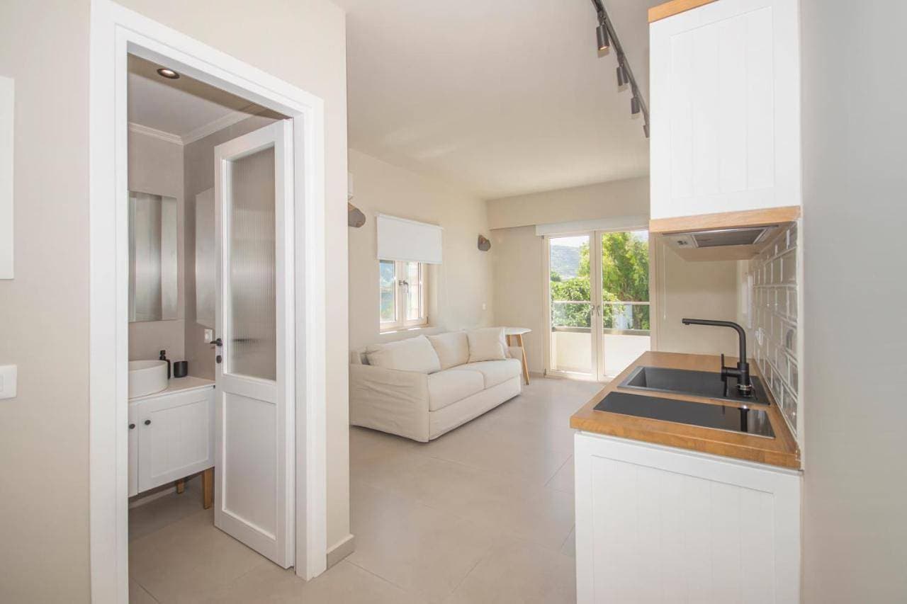 Elia Suites 1