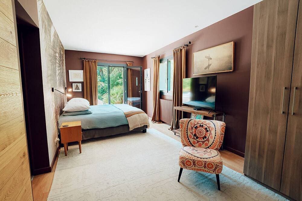 Foto 6 von 30: Villa in der Nähe von Biarritz, Schwimmbad, bewaldeter Park, 4 Schlafzimmer
