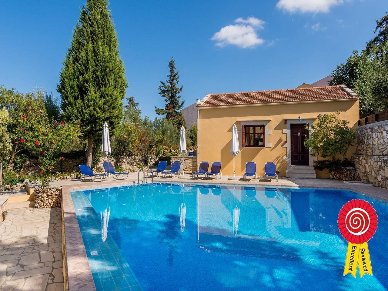 Foto 10 von 25: Ferienhaus in Douliana mit Gemeinschaftspool