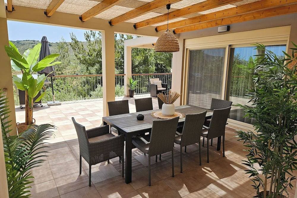 Villa Del Monte - Where modern elegance meets the serenity of nature. 1