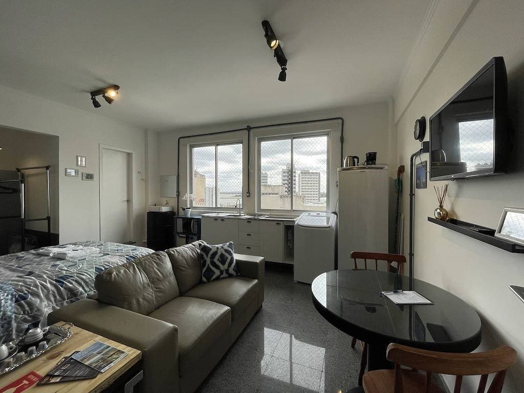 Foto 3 von 22: Beautiful loft-style apartment in the historic center near Santa Casa.