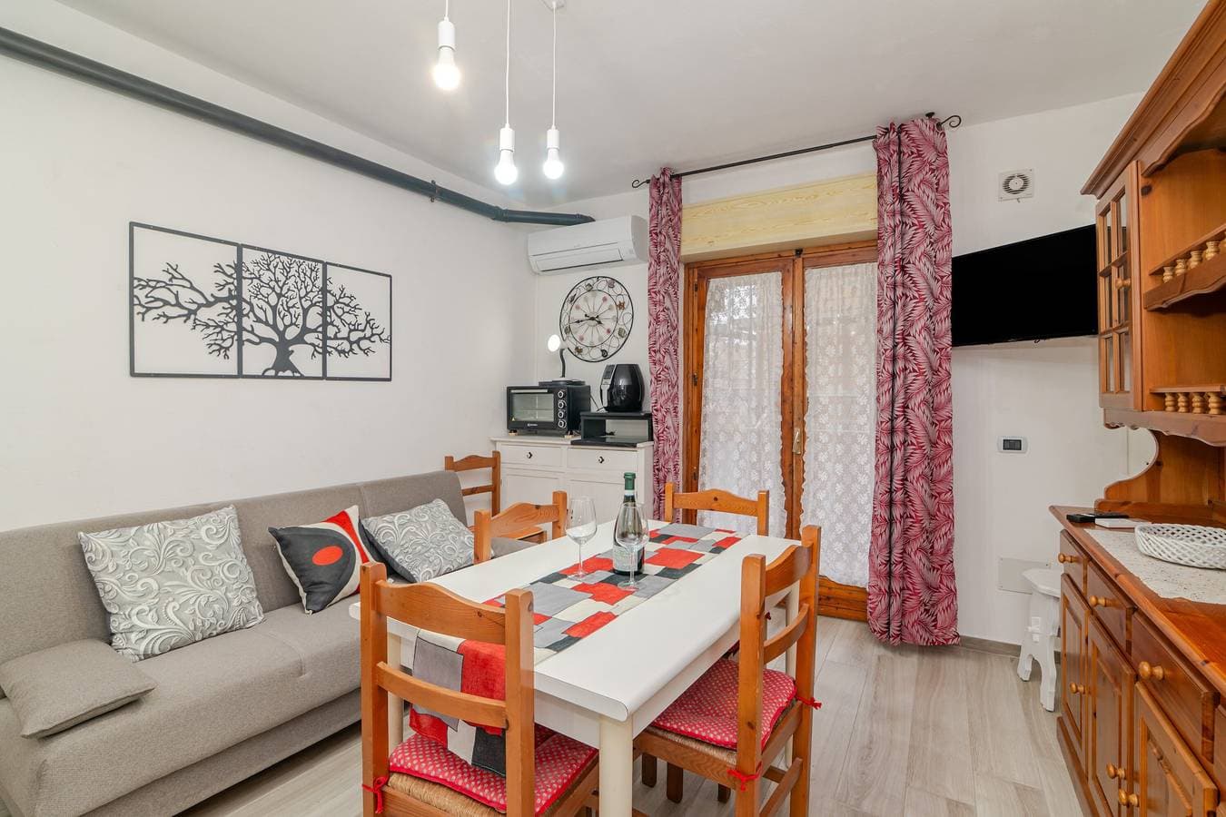 Foto 2 von 22: Apartment 'Casa Murticciola' mit Balkon, WLAN und Klimaanlage