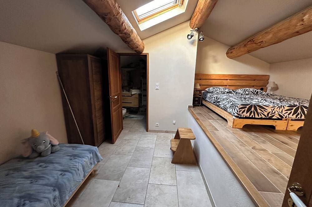 Foto 4 von 29: Ferienhaus Colombine ist ein umgebauter Taubenschlag mit luxuriöser Ausstattung!