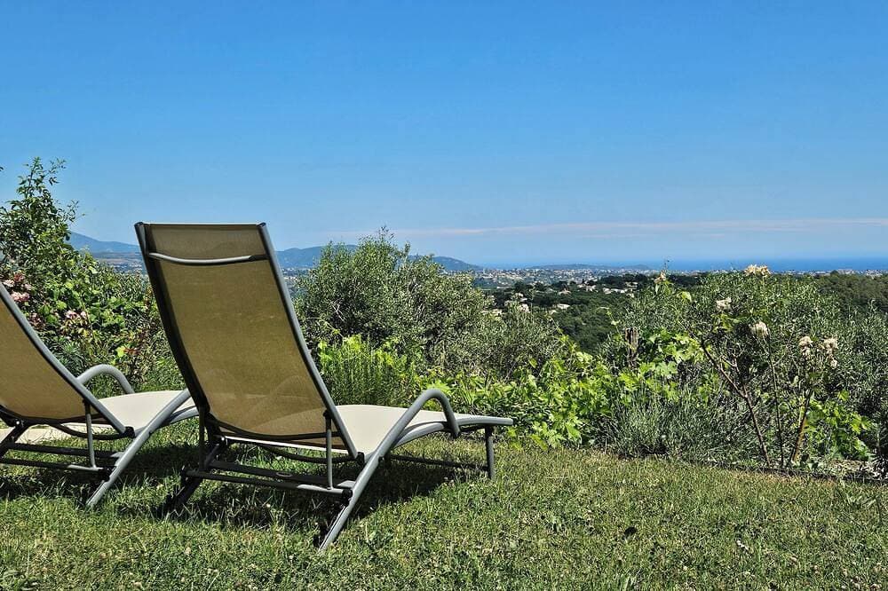 Foto 12 von 14: Appartement Vue Mer an der Côte d' Azur mit Gartenanteil für 2 - 3 Personen