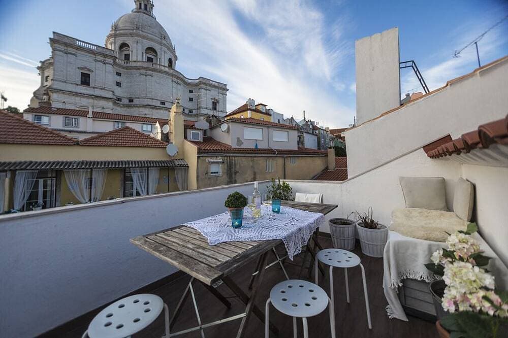 Alfama - 2 Level Apartment mit einer atemberaubenden Aussicht 1