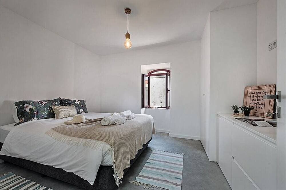 Foto 3 von 30: Einzigartiges 6-Bett-Zimmer Villa Albufeira mit privatem Pool Perfekt für bis zu 14 Personen