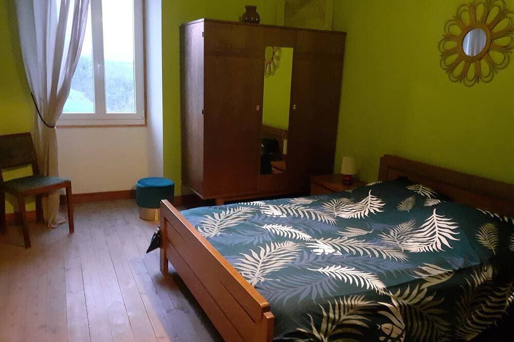 Foto 2 von 23: Ferienhaus auf dem Land mit privater Terrasse, Garten und WLAN