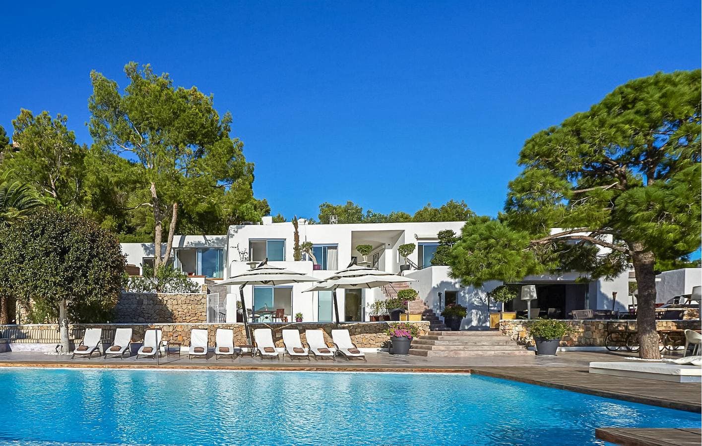 Apartment mit Meerblick, Pool, AC und Parkplatz 1