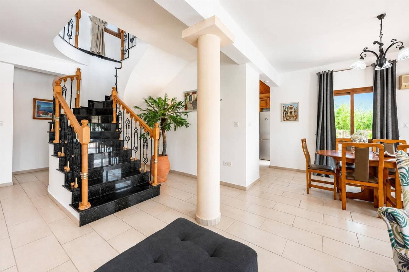 Foto 8 von 25: Villa für 8 Personen mit Terrasse