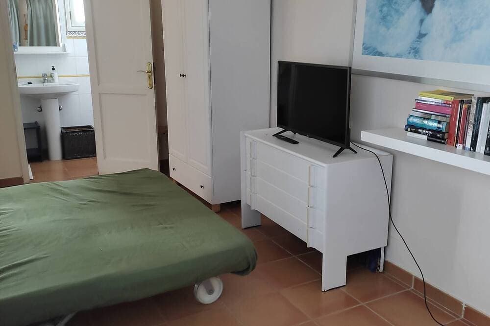 Foto 3 von 30: Schönes Studio mit eigener Terrasse und Meerblick von El Sirocco - 100 Stufen