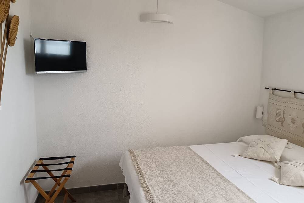 Foto 3 von 30: Villa in Panoramaposition, nur einen Steinwurf vom Meer entfernt