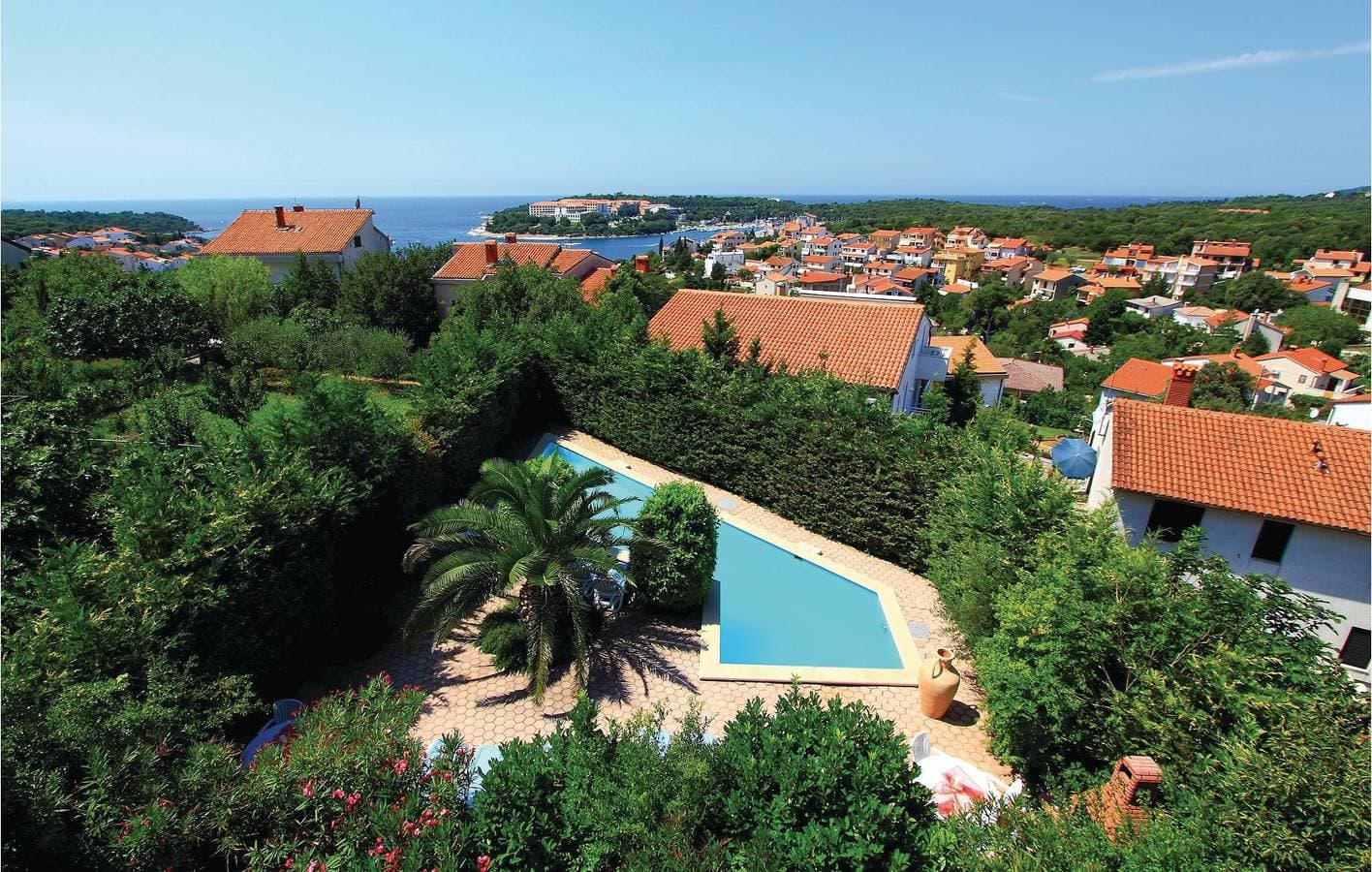 Foto 5 von 45: Gemütliche 2-Zimmer-Wohnung mit Pool, WLAN und Parkplatz in der Nähe des Strandes Havajka