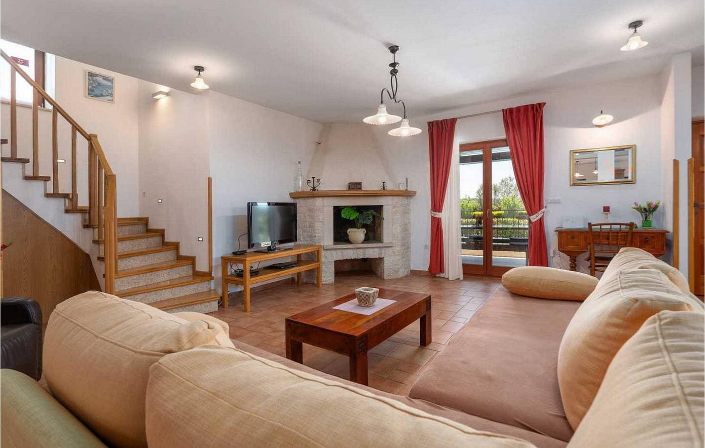Foto 4 von 44: Modernes Apartment mit 1 Schlafzimmer, Pool und Terrasse – 400 m vom Stadtzentrum entfernt