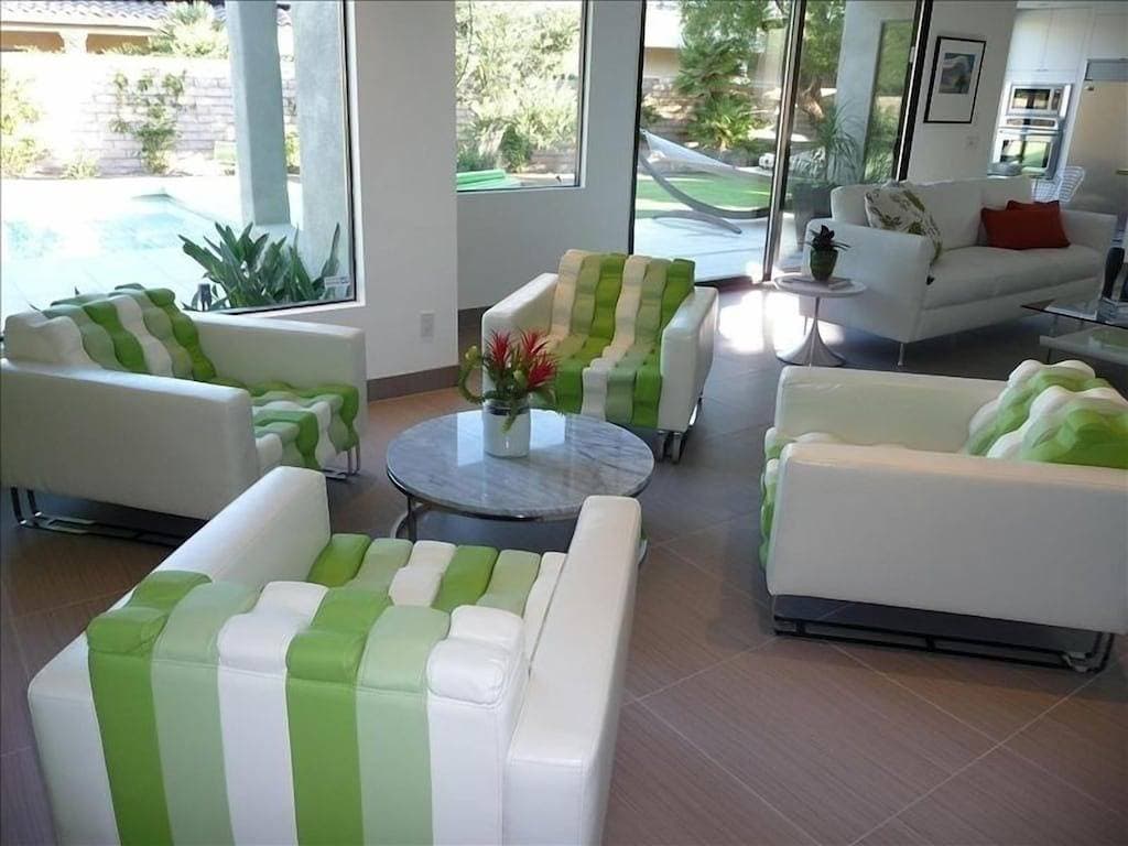 Foto 4 von 24: Indian Wells, Ca - Luxury 3 Bedroom Home - vollständig renoviert
