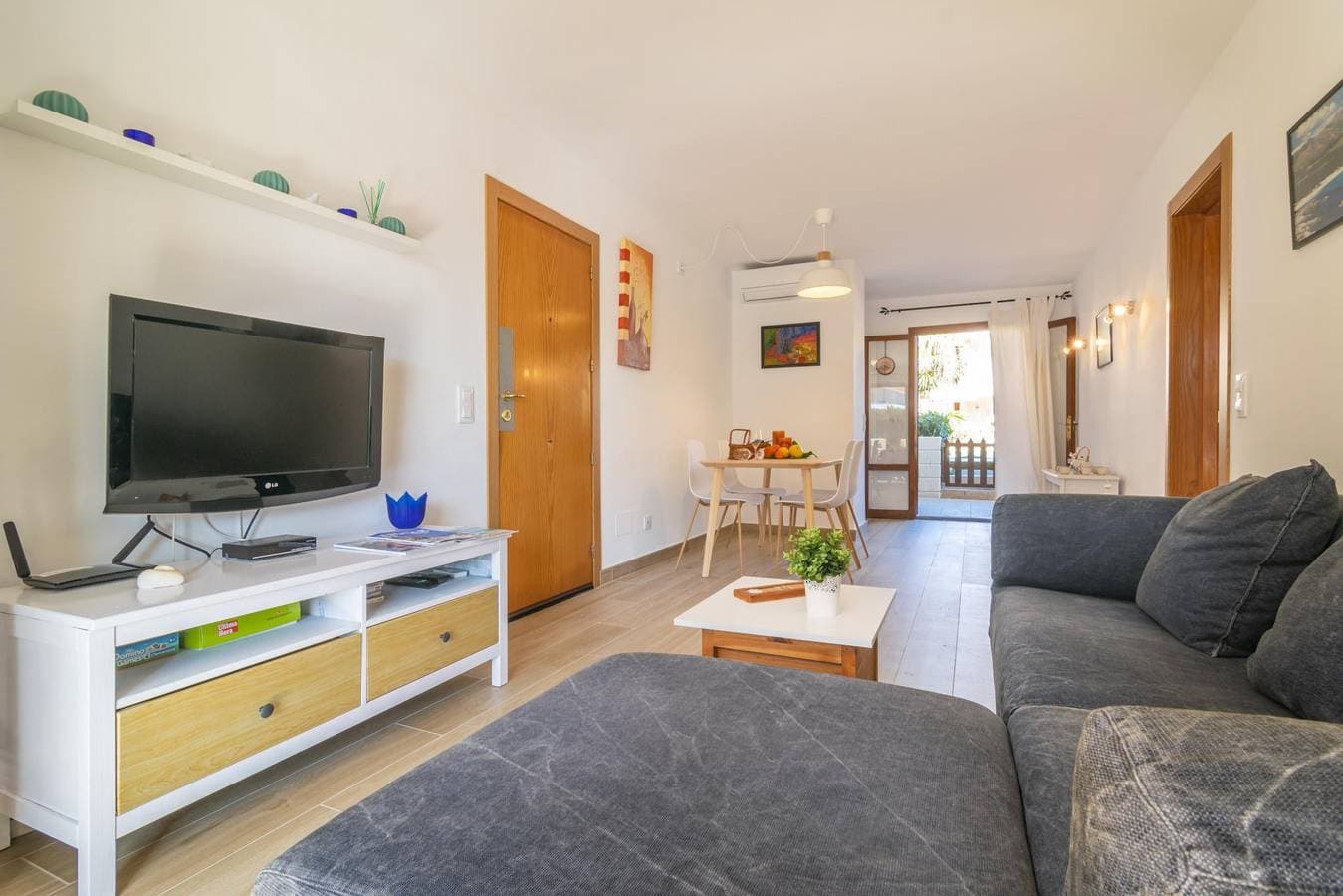 Foto 13 von 32: Can Nogueras - Gemütliches Apartment in Strandnähe. Die Wohnanlage hat einen Gemeinschaftspool. WiFi gratis