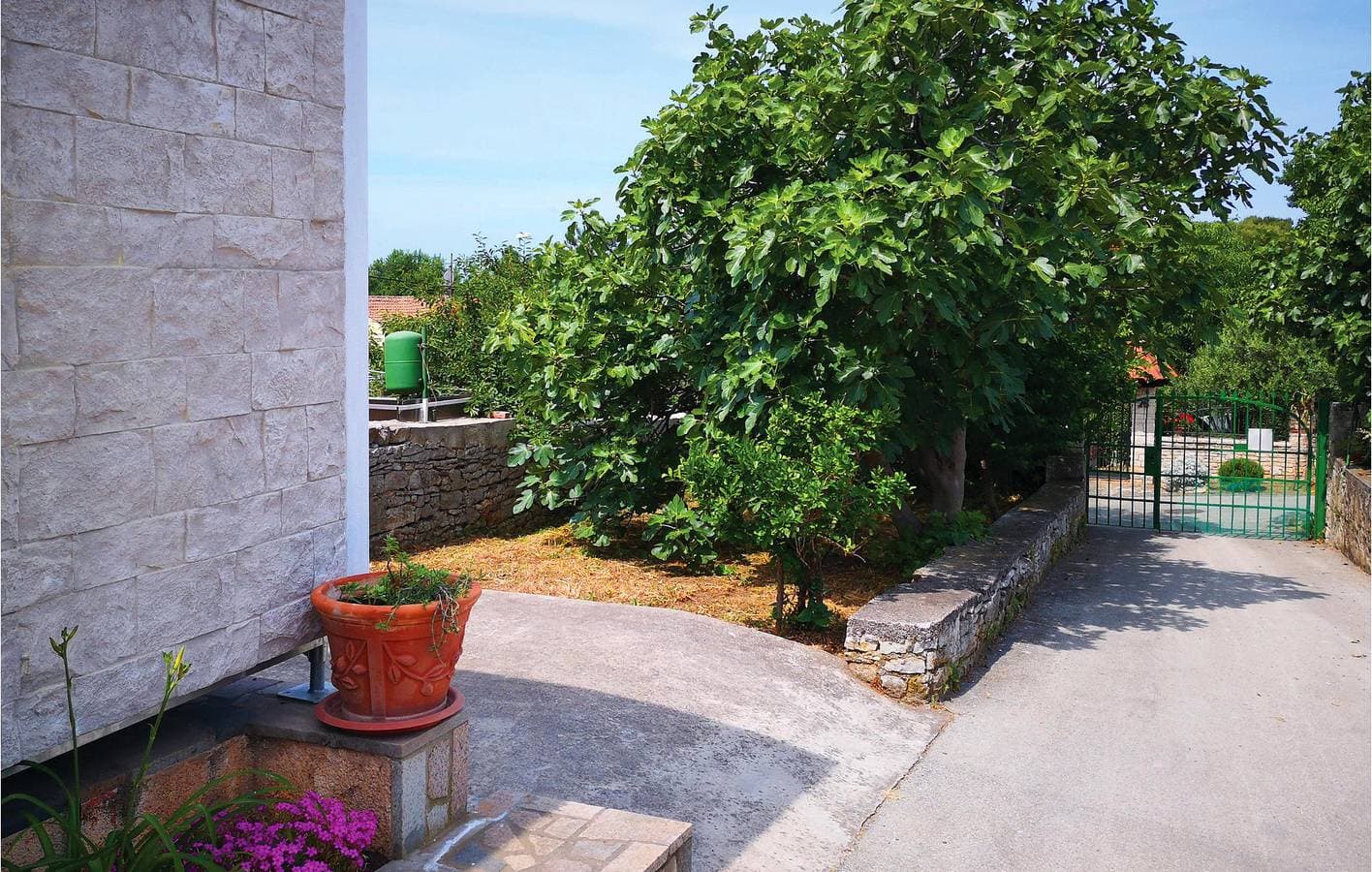Foto 12 von 32: Gemütliche Ferienwohnung mit Terrasse, WLAN und Parkplatz in der Nähe des FKK-Strandes
