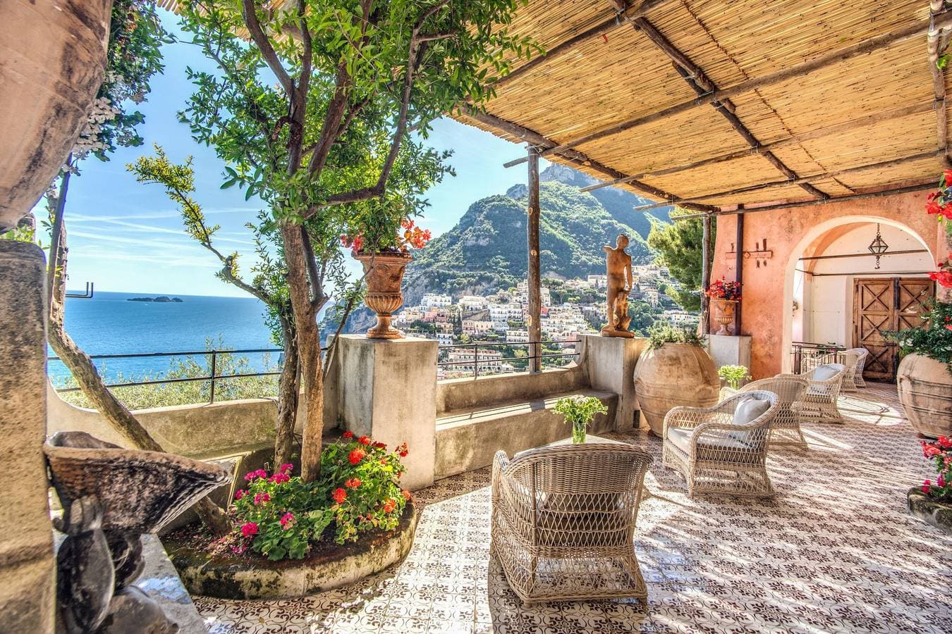 Foto 8 von 65: Villa für 19 Personen mit Meerblick