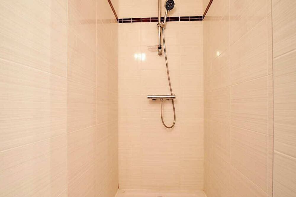 Foto 12 von 30: L'Albatros—Le Clos des Hirondelles. Vacation rental with private spa and garden