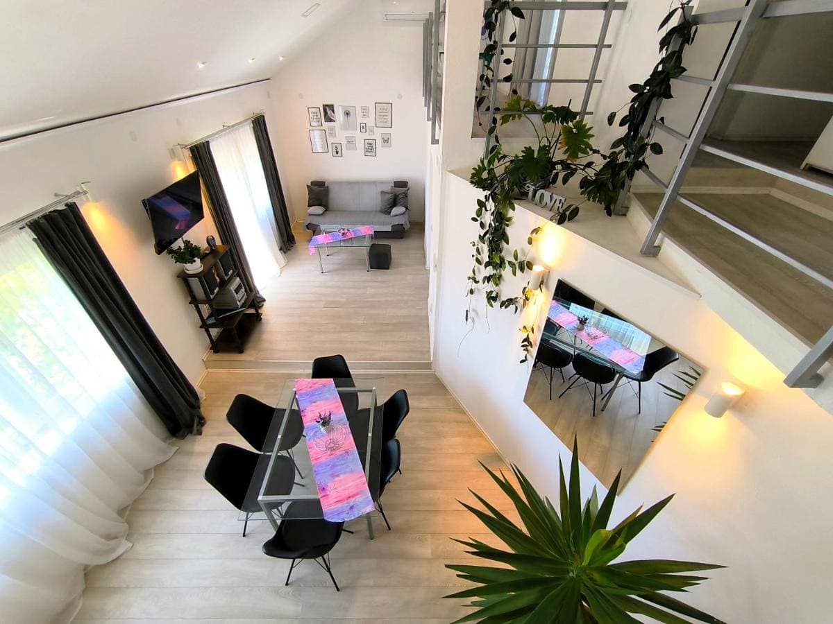 Apartments and Rooms Minex 1