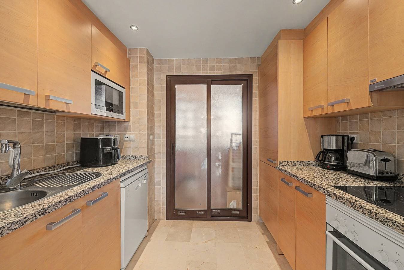 Foto 11 von 28: Luxusapartment nahe Strand mit Meerblick in Estepona