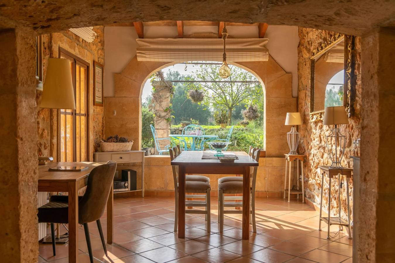 Foto 13 von 50: S'Era Nova - Schöne Villa mit privatem Pool, umgeben von einem schönen Garten. Wifi ist gratis.