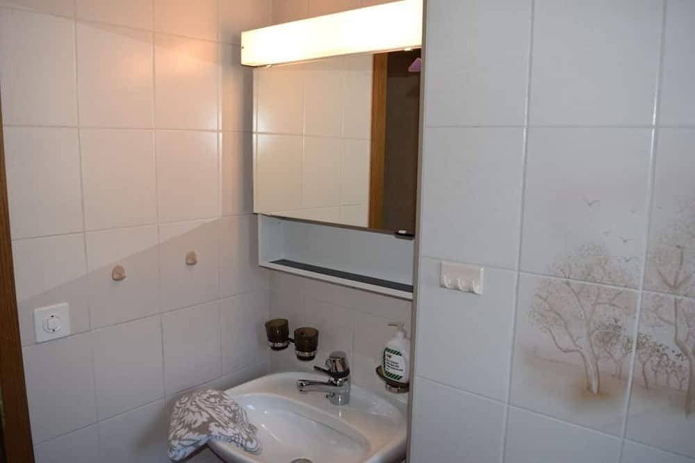 Foto 4 von 28: Beatenberg, grosse, ruhige 1 Zi-Wohnung  Wi-Fi/WLAN, Balkon, Aussicht