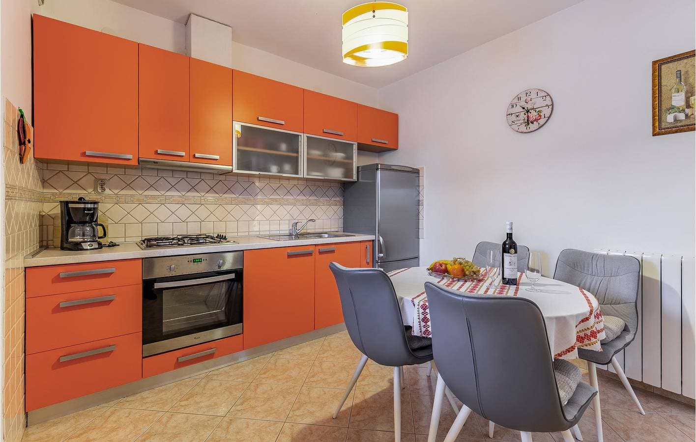 Foto 9 von 23: Gemütliche Ferienwohnung mit Pool, WLAN und Parkplatz, nur 2,5 km vom Strand entfernt