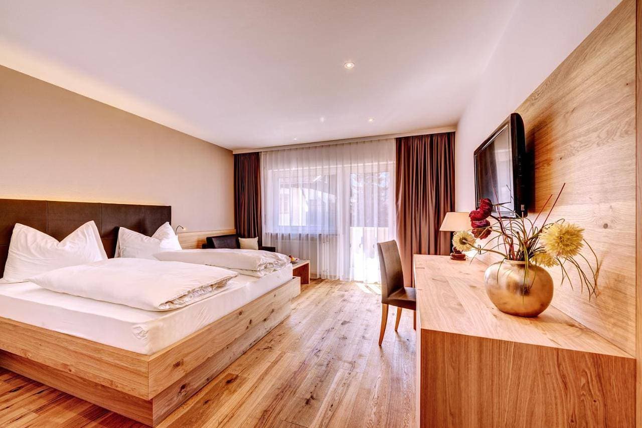 Foto 7 von 11: Superior Double Room with Balcony and Mountain View