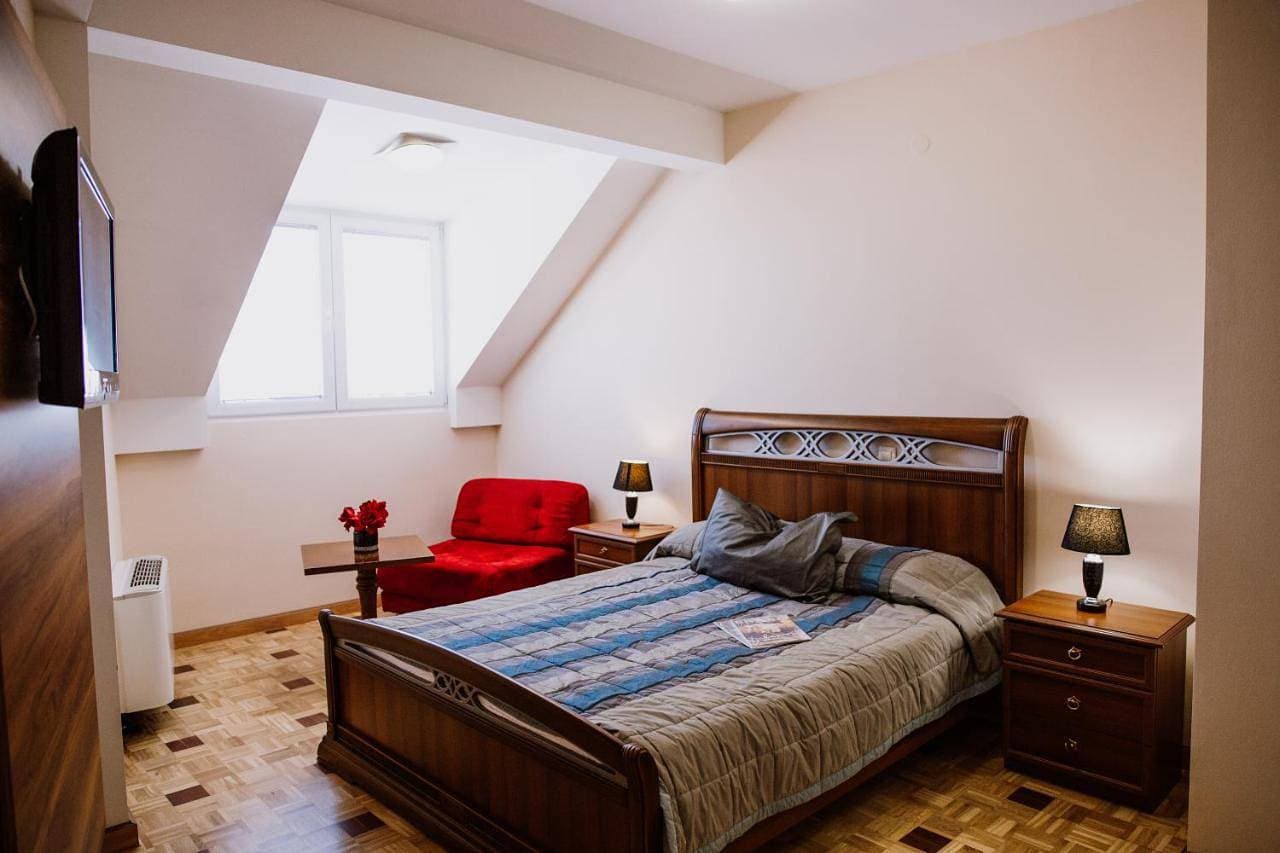 Foto 9 von 10: Double or Twin Room