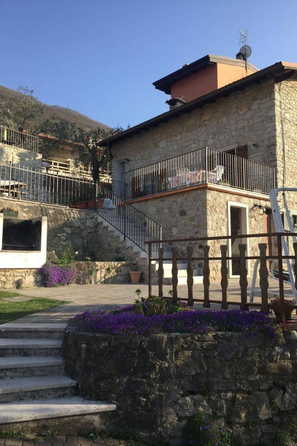 Foto 11 von 35: Gemütliche Ferienwohnung in der Nähe von Brenzone sul Garda – Wandern, Radfahren, Blick auf den Fluss