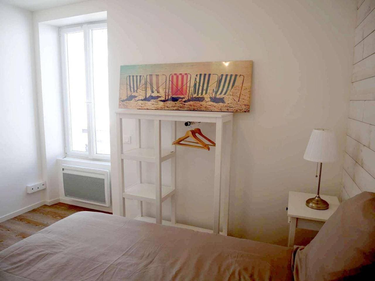 Foto 8 von 18: Maison de ville rénovée à Étel, 3 pièces, 60m², proche port, commerces et plage - Fr-1-479-115