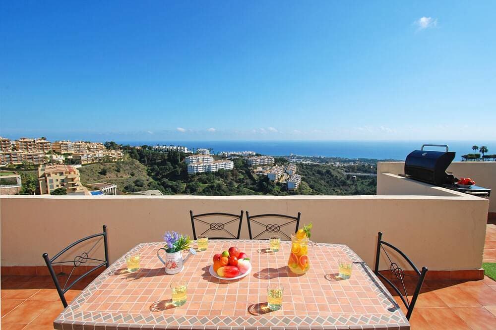 Foto 8 von 30: Penthouse mit Meerblick, privatem Jacuzzi und großer Terrasse – Cala 4