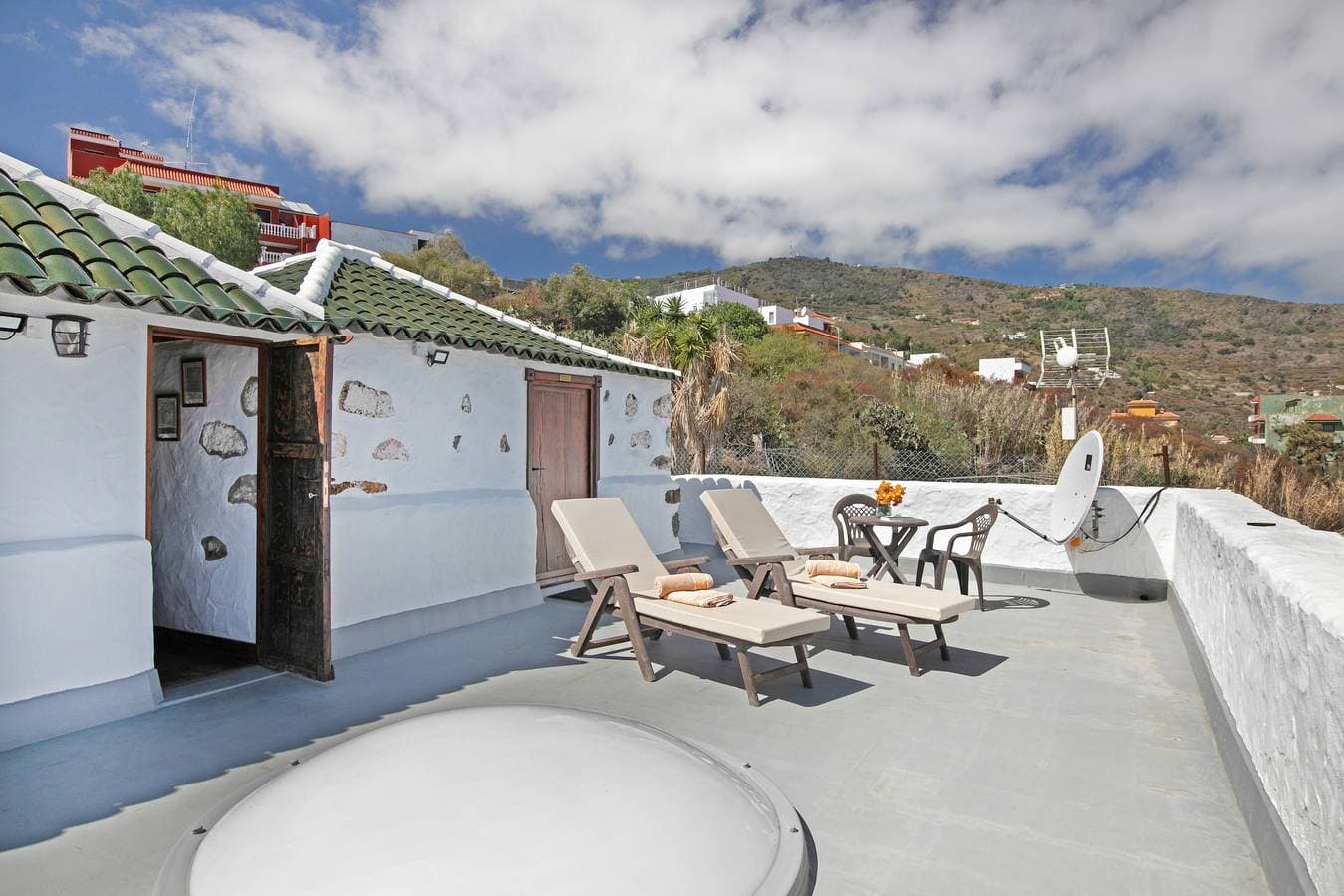Foto 13 von 33: Ferienhaus „Casa Pedro“ mit Terrassen, Meerblick und Holzofen