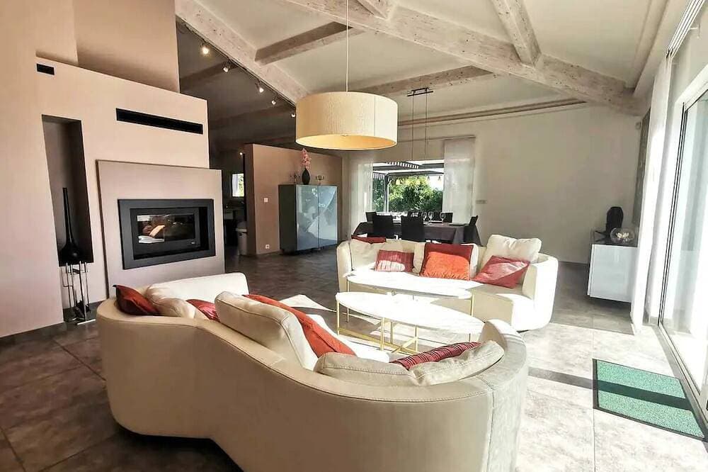 Foto 11 von 30: La villa du Bion*Private pool*Jacuzzi*Clim*Terrace 13250 Saint-Chamas