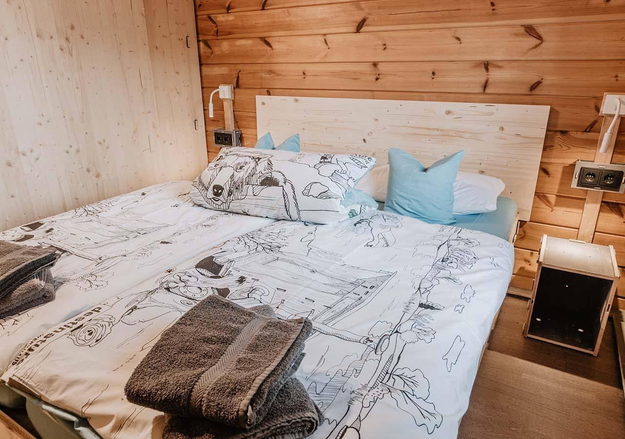 Foto 10 von 25: Destinature Blockhütte bis 4 Personen