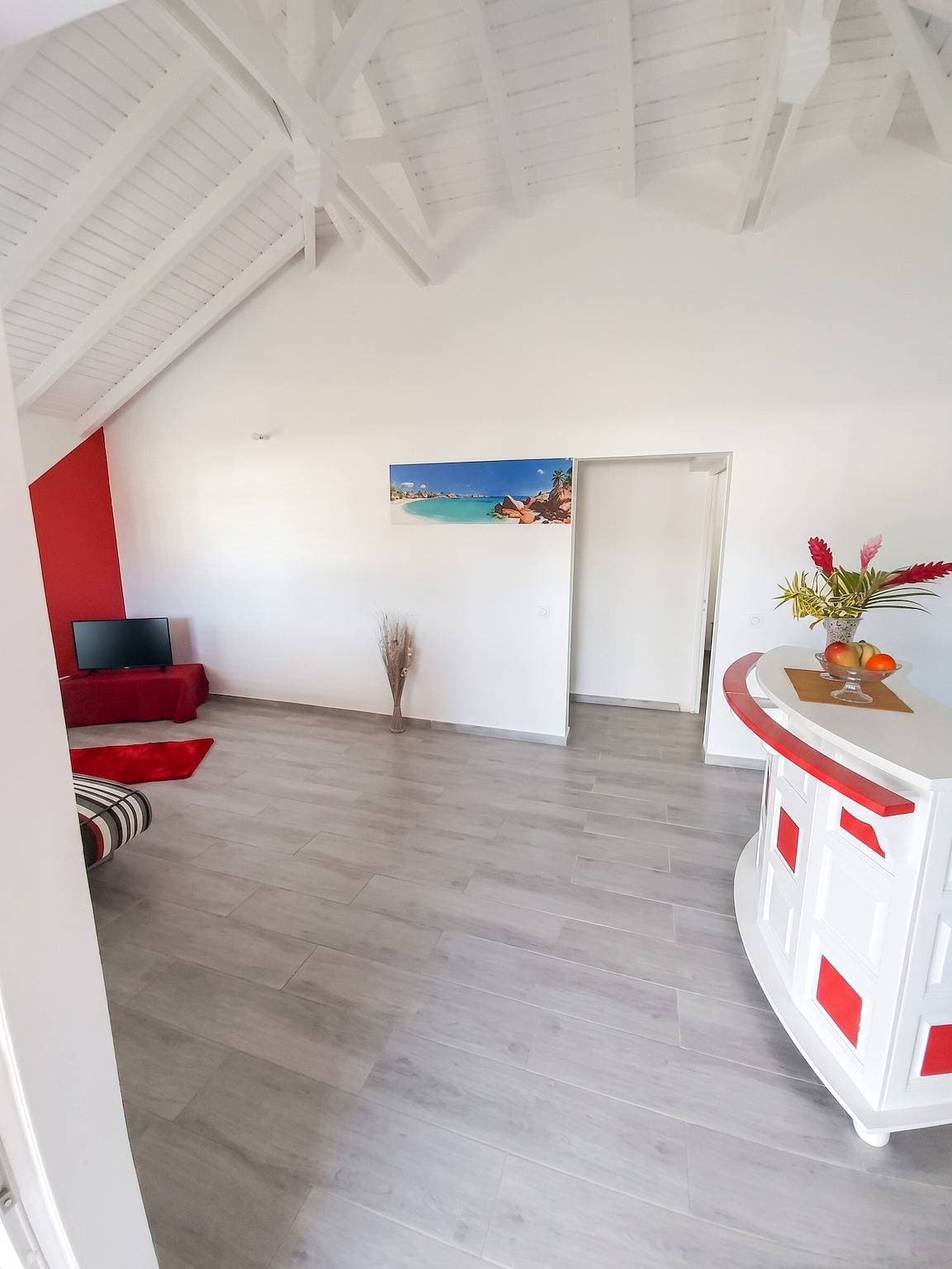 Schönes Haus in Port-Louis mit Garten 1