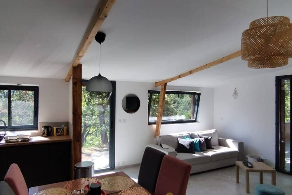 Cosy house, nature & quiet, close to amenities 1