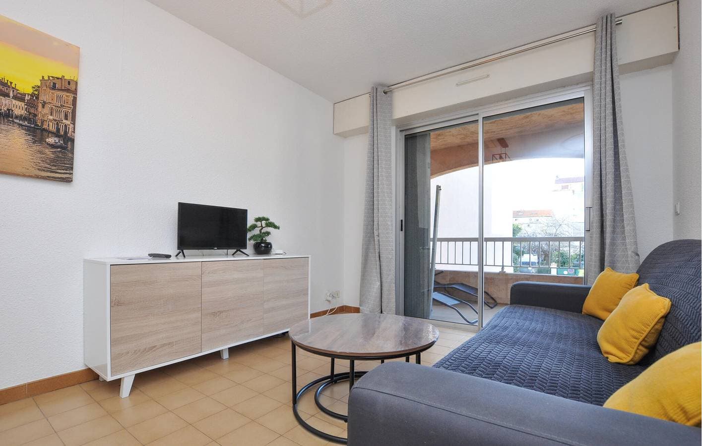 Foto 6 von 20: Modernes Apartment mit Terrasse und Parkplatz, 1,5 km zum Strand