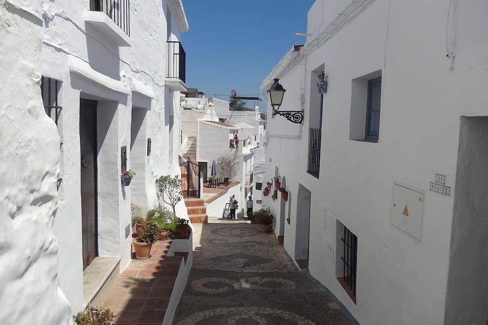 Traditionelles andalusisches Stadthaus im Herzen der Altstadt von Frigiliana 1