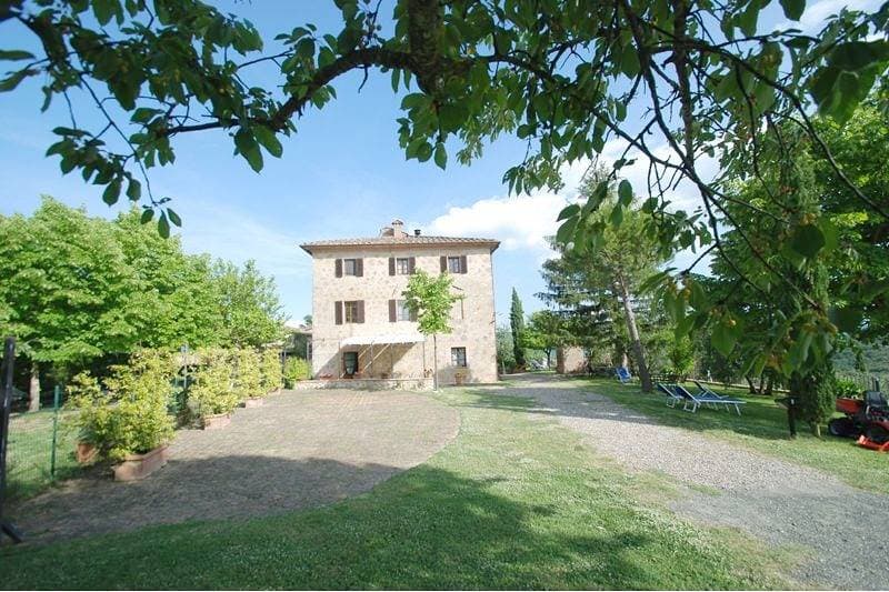 Foto 2 von 32: Villa für 4 Personen mit Terrasse
