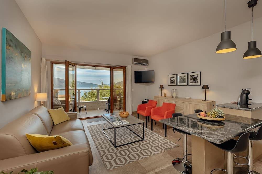 Foto 8 von 18: Luxury apartment with sea view 10 mn from the beach